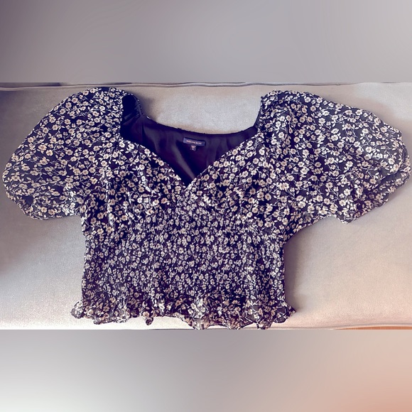 Black and Ivory Floral Print Smocked Blouse - Picture 3 of 3